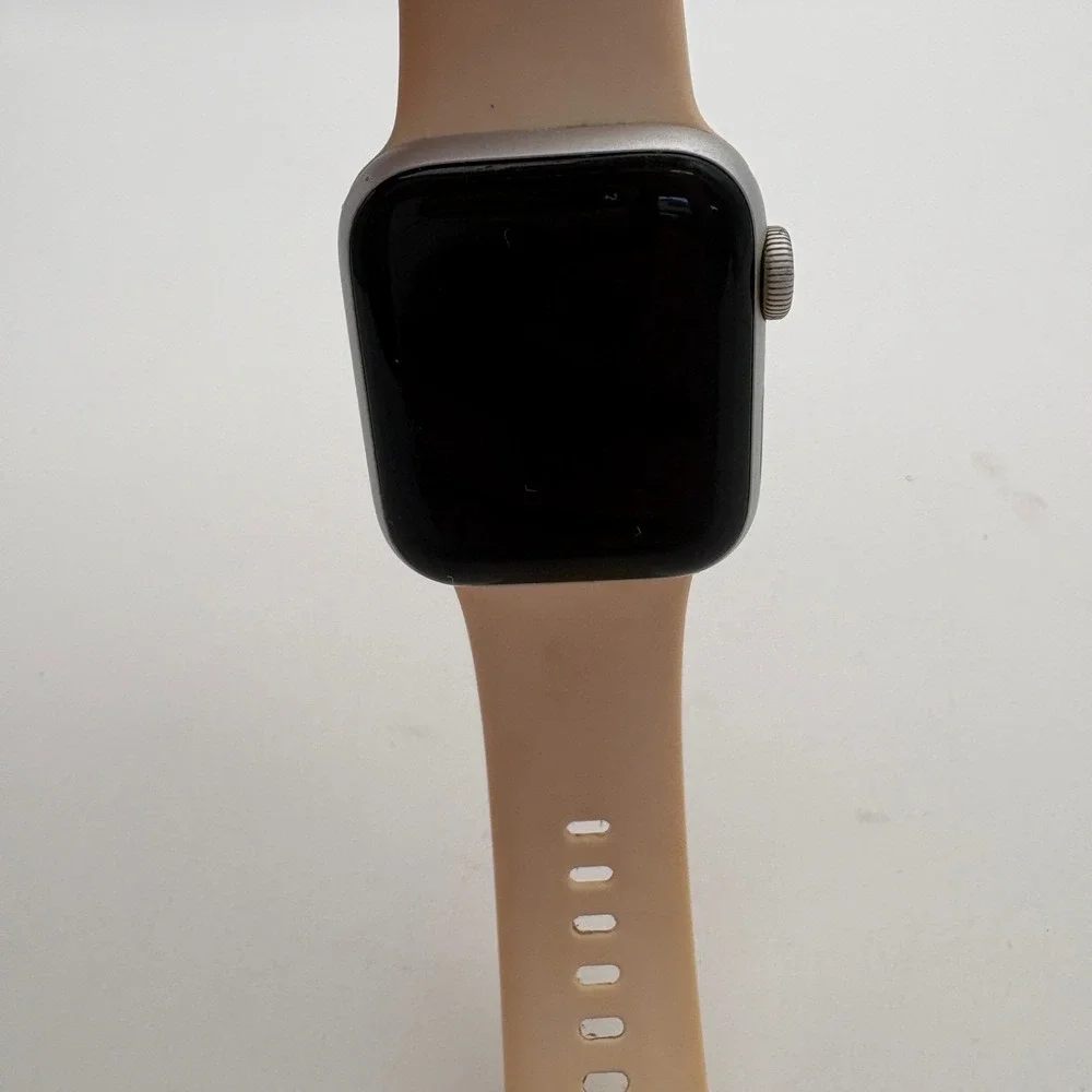 Apple Watch SE 40mm Silver Aluminum Case GPS LTE Cellular Parts Repair